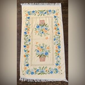 Vtg Lady Pepperell Flower Basket Floral Bath Towel 70s Grannycore Fringe